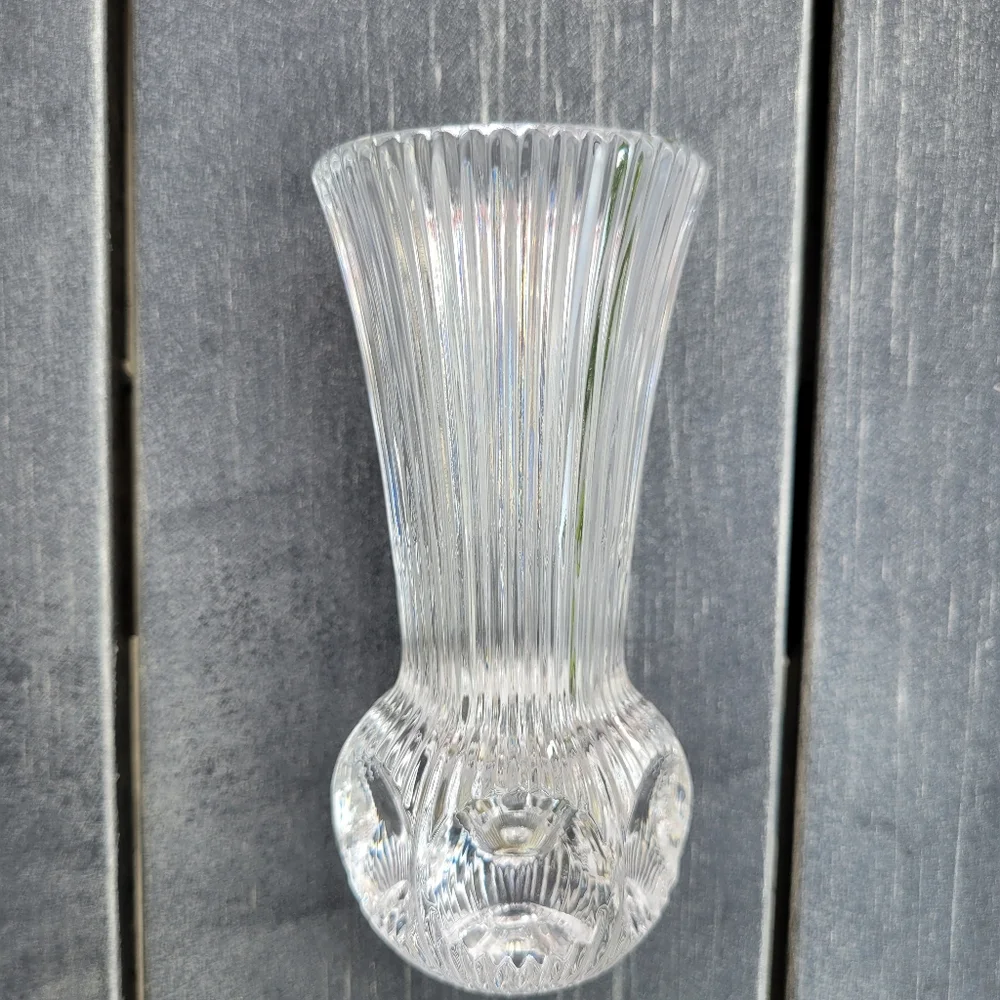 Small Vintage Crystal Bud Vase ~ MCM ~ Thumbprint Base ~ Cut Glass ~ Pretty!